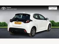 Used Toyota Yaris Hybrid 116 HP (85 kW) 2025 White Hatchback
