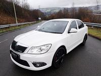 Used Skoda Octavia vRS 200 HP (147 kW) 2012 White Hatchback