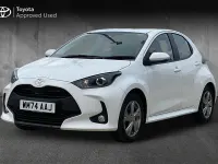 Used Toyota Yaris 116 HP (85 kW) 2024 White Hatchback