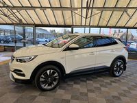 Used Vauxhall Grandland X Sport 130 HP (95 kW) 2018 White SUV