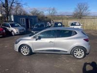 Used Renault Clio IV Dynamique 2017 Silver Hatchback