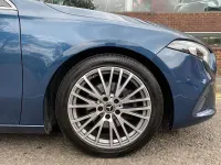Begagnad Mercedes A200 Executive 163 HK (119 kW) 2023 Blå Halvkombi