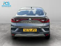 Used Renault Arkana Version S 142 HP (104 kW) 2022 Metallic grey SUV