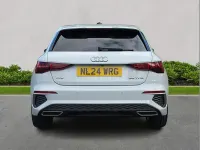 Begagnad Audi A3 S-Line 150 HK (110 kW) 2024 Vit Halvkombi