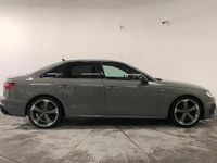 Begagnad Audi A4 Black Edition 163 HK (119 kW) 2021 Grå Sedan