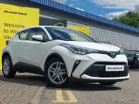Used Toyota C-HR 122 HP (89 kW) 2023 White SUV