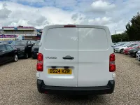 Used Vauxhall Vivaro 143 HP (105 kW) 2024 White MPV
