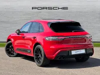 Used Porsche Macan 434 HP (319 kW) 2022 Carmine red SUV