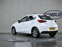 Used Mazda 2 90 HP (66 kW) 2022 White Hatchback