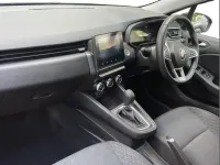 Used Renault Clio Evolution 143 HP (105 kW) 2023 Blue Hatchback