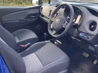Used Toyota Yaris 101 HP (74 kW) 2017 Blue Hatchback