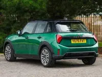 Used Mini Cooper Classic 114 kW (156 HP) 2025 Green Hatchback