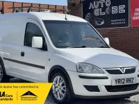 Used Vauxhall Combo 75 HP (55 kW) 2012 White MPV
