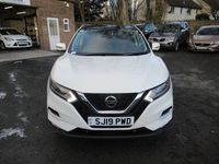 Used Nissan Qashqai N-Connecta 115 HP (84 kW) 2019 White SUV
