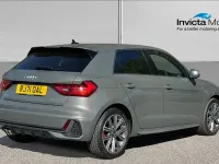Usado Audi A1 Competition 2022 Cinzento SUV
