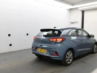 Käytetty Hyundai i20 SE 84 HP (61 kW) 2016 Sininen Coupe - kaksiovinen