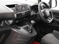 Used Toyota Proace Active 100 HP (73 kW) 2022 White MPV