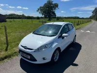 Used Ford Fiesta Zetec 2012 White Hatchback