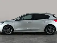 Used Ford Focus ST-Line 125 HP (91 kW) 2021 Silver Hatchback