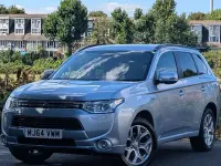 Used Mitsubishi Outlander P-HEV 121 HP (88 kW) 2015 Estate