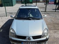 Używany Renault Clio II Initiale 2003 Srebrny Hatchback