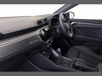 Begagnad Audi Q3 S-Line 150 HK (110 kW) 2025 Grå SUV