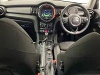 Usado Mini Cooper Hatch 134 HP (98 kW) 2014 Branco Citadino