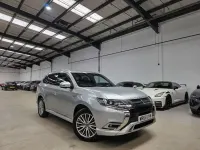 Used Mitsubishi Outlander P-HEV 174 HP (127 kW) 2018 Silver SUV