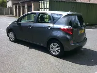 Usado Toyota Verso Multidrive S 98 HP (72 kW) 2011 Cinzento Monovolume
