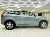 Used Volvo XC60 SE 190 HP (139 kW) 2016 Blue SUV