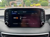 Used Hyundai Tucson SE 132 HP (97 kW) 2018 White SUV