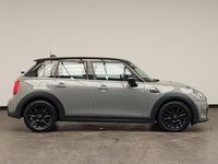 Usado Mini Cooper Classic 136 HP (100 kW) 2022 Cinzento Citadino