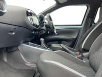 Used Toyota Aygo X 72 HP (52 kW) 2024 Persian salt with black SUV