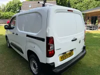Begagnad Vauxhall Combo Edition 2019 Vit Minibuss