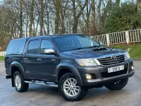 Used Toyota HiLux 171 HP (125 kW) 2015 Grey Pickup