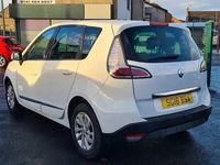 Used Renault Scénic III Dynamique 110 HP (80 kW) 2016 White MPV