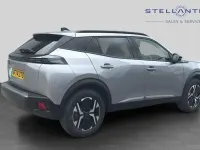 Używany Peugeot e-2008 Allure 98 kW (134 KM) 2024 Szary SUV
