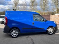 Used Fiat Doblò 90 HP (66 kW) 2016 Blue MPV