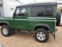 Used Land Rover Defender 120 HP (88 kW) 2009 Green/white Estate