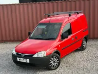 Second-hand Vauxhall Combo 75 CP (55 kW) 2011 Roșu Monovolum