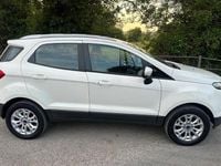 Used Ford Ecosport Zetec 125 HP (91 kW) 2015 White SUV
