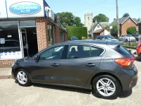 Used Ford Focus Zetec 125 HP (91 kW) 2018 Grey Hatchback
