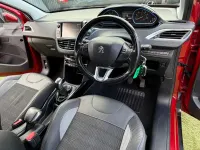Used Peugeot 2008 Allure 82 HP (60 kW) 2017 Red SUV