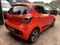 Used Hyundai i10 Premium SE 87 HP (63 kW) 2019 Red Hatchback