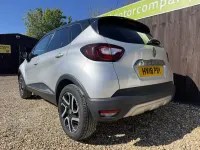 Używany Renault Captur Dynamique 90 KM (66 kW) 2018 Srebrny SUV