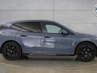 Usado BMW iX M Sport 295 kW (402 CV) 2025 Gris SUV