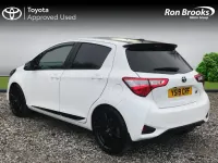 Used Toyota Yaris Hybrid Sport 2019 White Hatchback