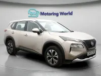 Usado Nissan X-Trail Acenta Premium 213 CV (156 kW) 2023 Plateado SUV