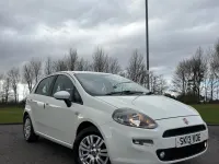 Używany Fiat Punto Easy 69 KM (50 kW) 2013 Biały Hatchback