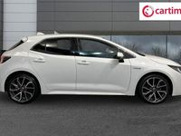 Used Toyota Corolla 122 HP (89 kW) 2022 White Hatchback
